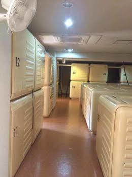 Capsule Hotel Shonan Фуджисава Екстериор снимка
