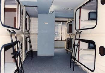 Capsule Hotel Shonan Фуджисава Екстериор снимка