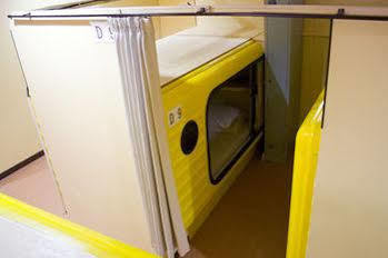 Capsule Hotel Shonan Фуджисава Екстериор снимка